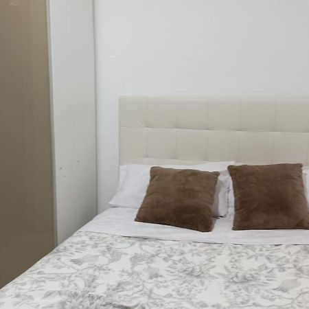 Habitacion Cerca Centro De Madrid Exteriör bild
